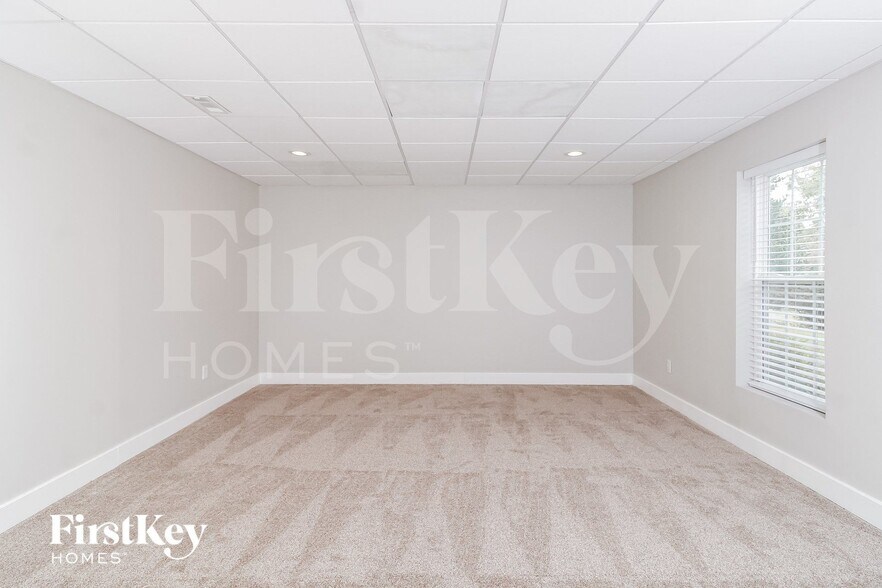 Building Photo - 3312 Cornelia Ct