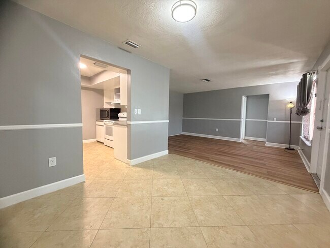 Building Photo - 8381 NW 28th Pl