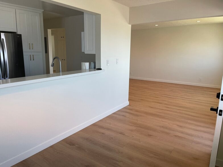 Dining area with view to living room. - 1039 6th St