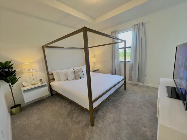 Building Photo - 20433 NW 4th Ave