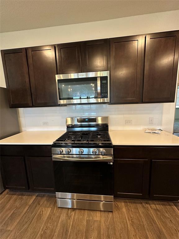 Building Photo - 402 Barton Creek Ln