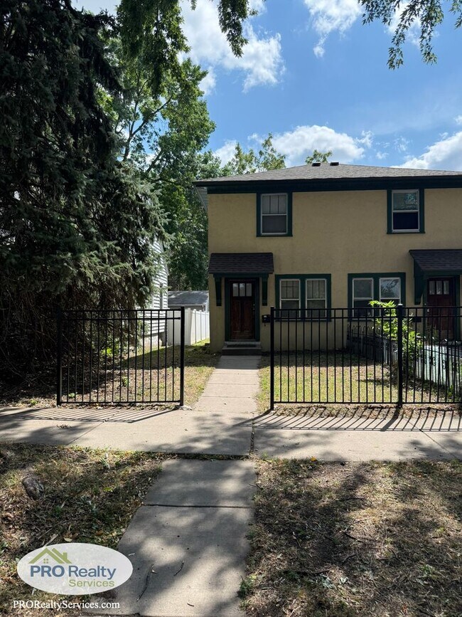 Building Photo - 1296/1298 Lafond Ave