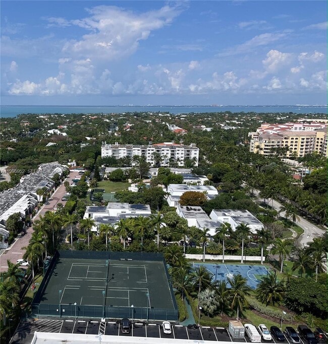 Building Photo - 881 Ocean Dr