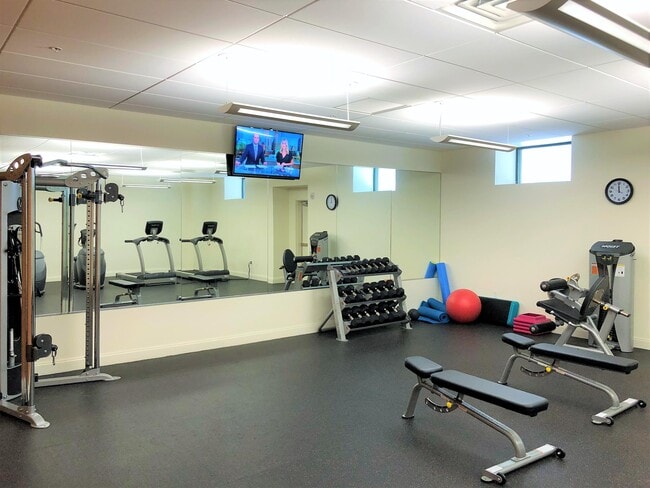 Building Photo - 11 Goodhue St