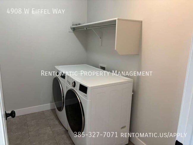 Building Photo - 4908 Eiffel Wy