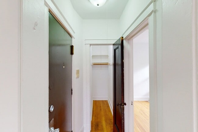 Floorplan - 5457-5459 S. Blackstone Avenue