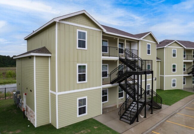 Building Photo - 278 Plez Morgan