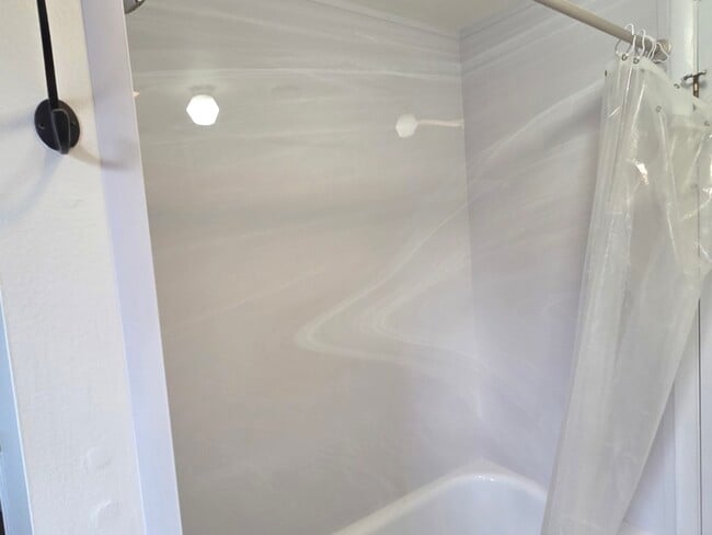 Building Photo - 1S252 Stratford Ln