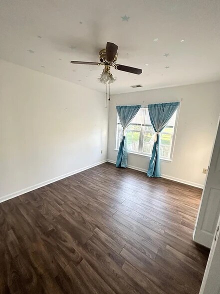 Building Photo - 1104 Red Harvest Rd