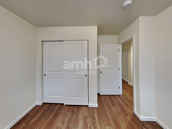 Building Photo - 1950 NW 23rd St