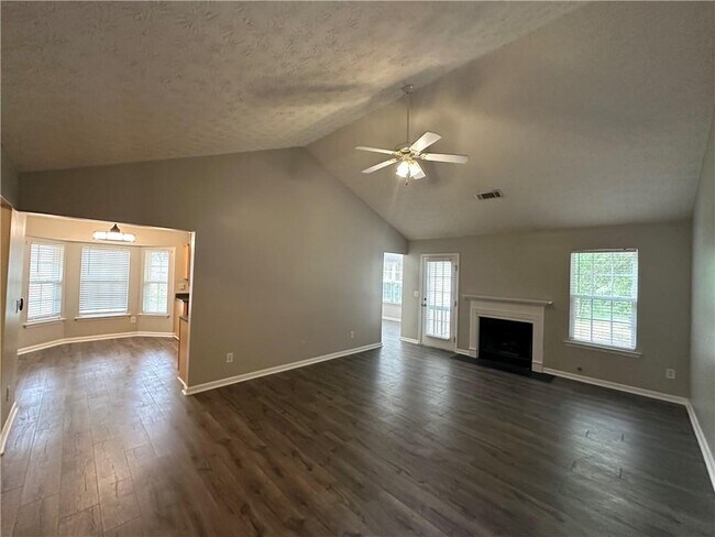 Building Photo - 1080 Hunters Crossing Ln