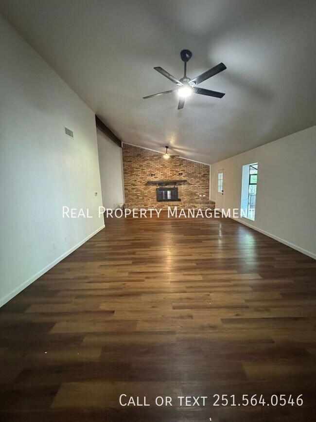 Building Photo - 265 Thrift St