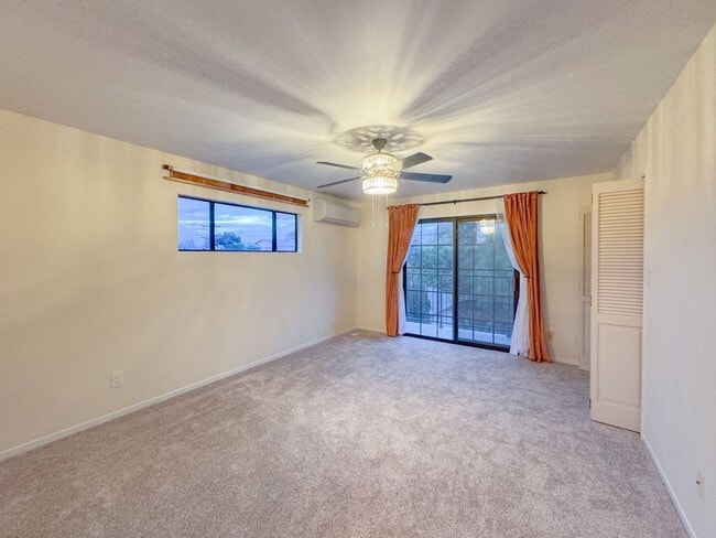 Building Photo - Beautiful 3bd 2 ba House