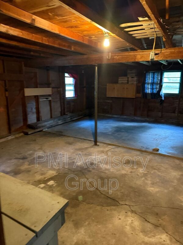 Building Photo - 807 Lincoln St