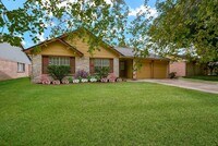 Building Photo - 3315 Honey Creek Dr