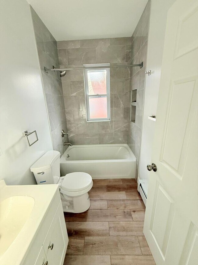 Building Photo - 17-19 Cabot St - 17-1