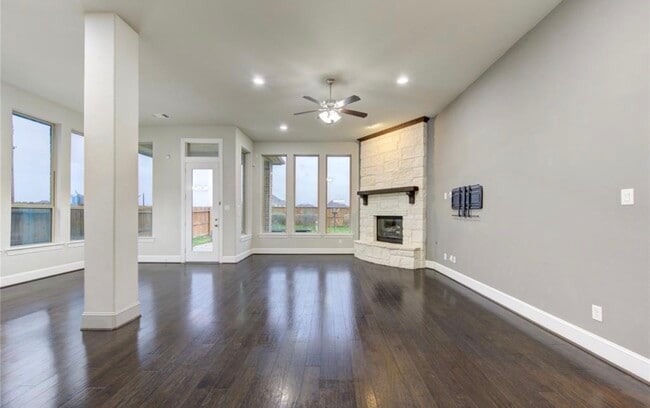 Building Photo - 29419 Wood Lily Dr
