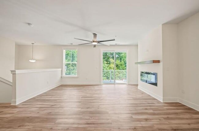 Building Photo - Modern, Spacious 2 Bed Townhome, Brier Creek Country Club, Golf course views!