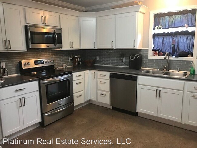 Building Photo - 3 br, 2 bath House - 12238 Falcon Crest