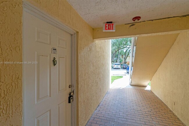 Building Photo - 3680 N 56th Ave