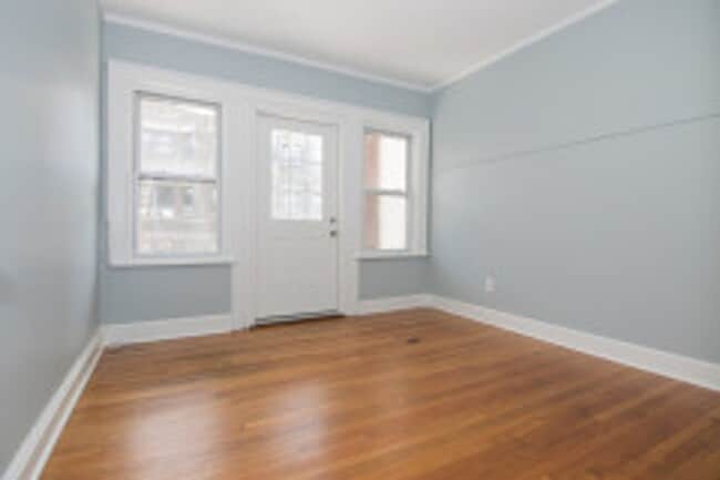Building Photo - Allston 4 bed 1.5 bath  - 9/1