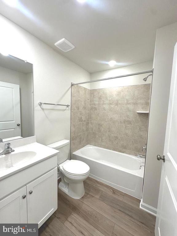 Building Photo - 324 Watercourse Dr