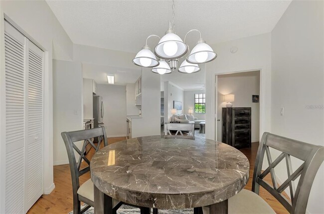 Building Photo - 5459 Bentgrass Dr