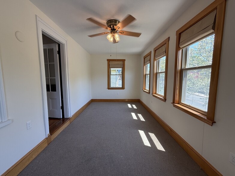Front Porch - 585 High St