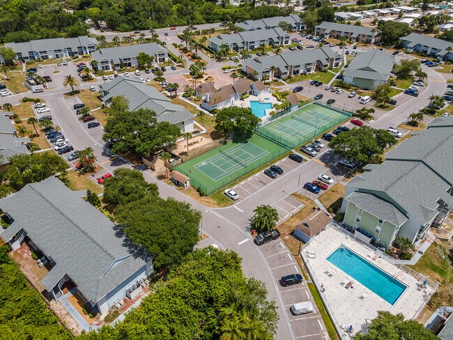 Building Photo - 455 Alt 19