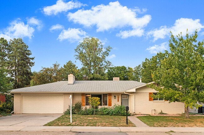 Primary Photo - Charming and Renovated 4 Bedroom 2 Bathroo...