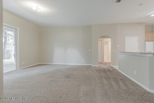 Building Photo - 684 Sid Dr