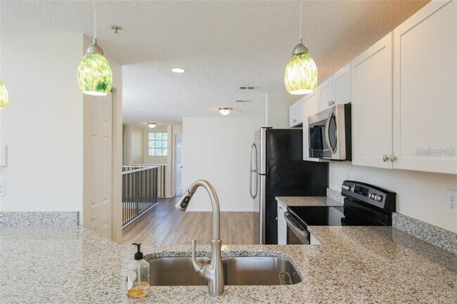 Building Photo - 5655 Bentgrass Dr