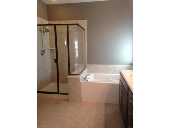 Building Photo - 504 Peterhouse Dr