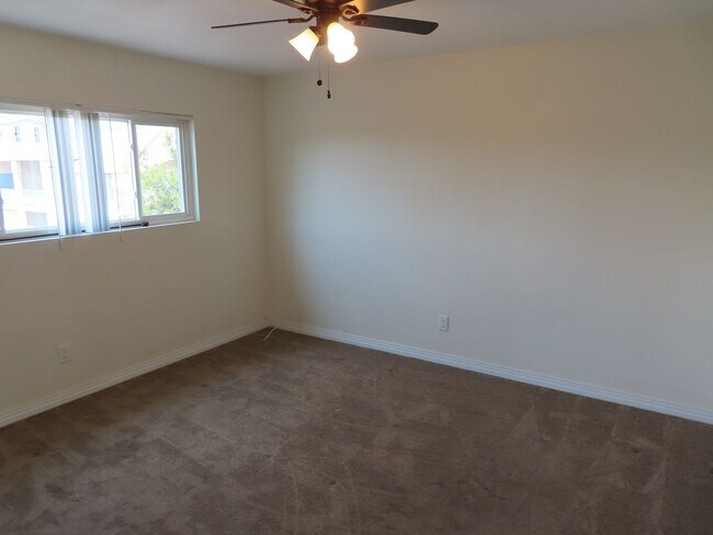 Building Photo - Renovated Two Bedroom Apartment in La Mesa