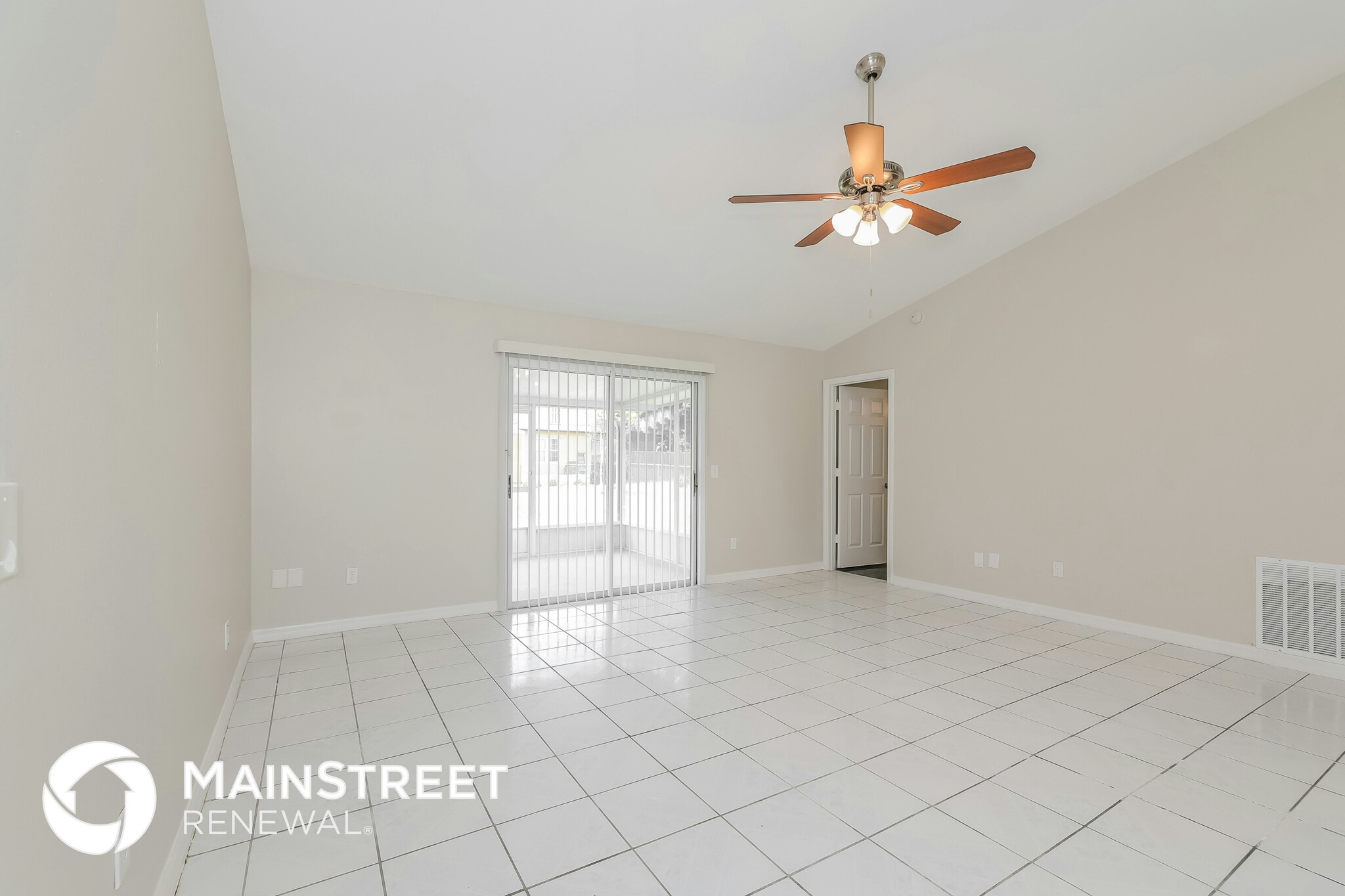 Building Photo - 807 Savona Pl