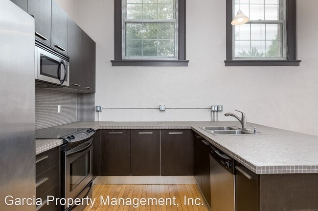 Building Photo - 4466 Olive St