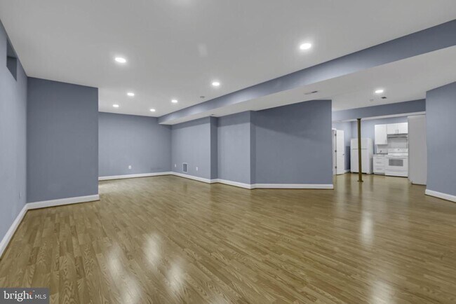 Building Photo - 40560 Aldie Springs Dr