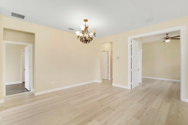 Building Photo - 8292 NW Greenbank Cir
