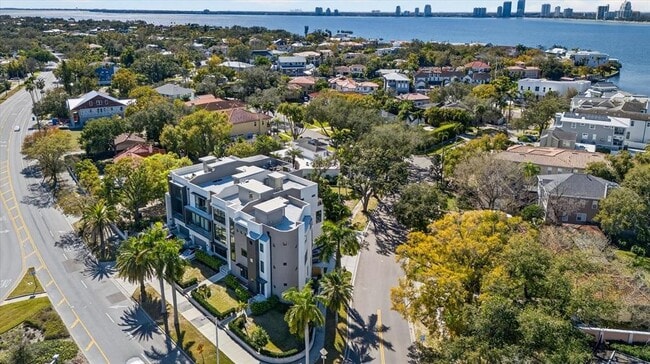 Building Photo - 94 W Davis Blvd