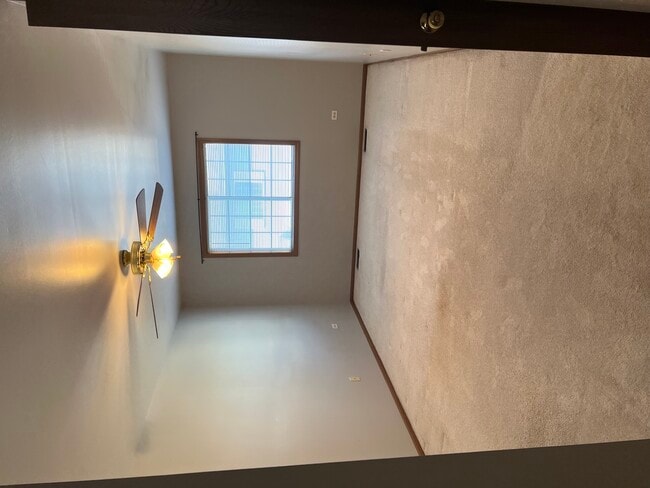 Building Photo - 3499 Willowview Ct