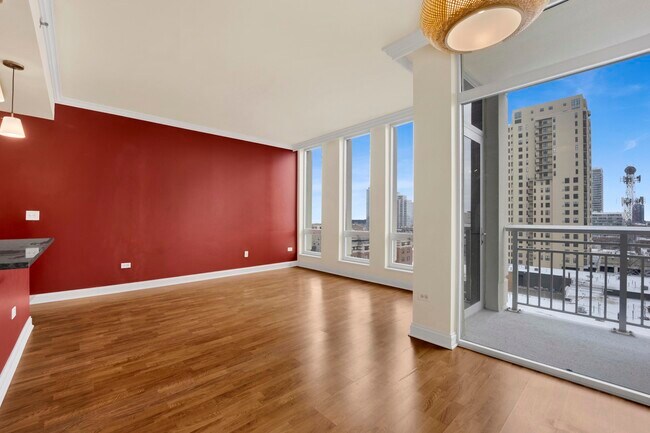 Building Photo - 1400 S Michigan Ave