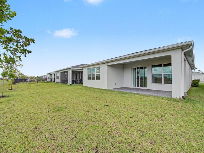 Building Photo - 9140 Remy Ln