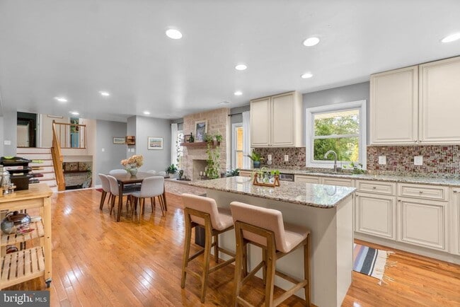 Building Photo - 1625 Old Annapolis Rd