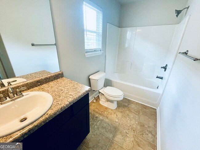 Building Photo - 112 Leland Ln