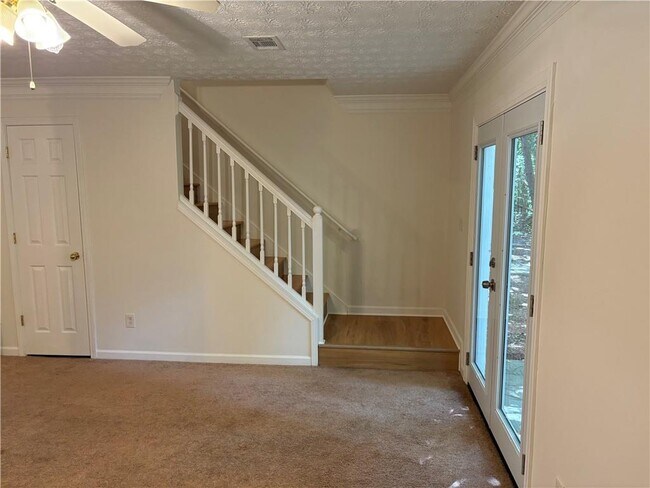 Building Photo - 4601 Logan Way