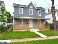 Building Photo - 3703 6th St