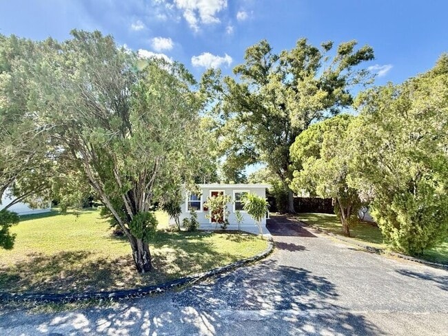 Building Photo - 4091 58th Ave N