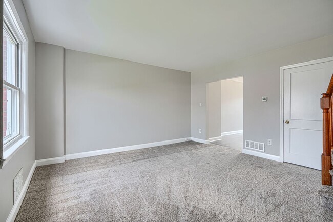 Building Photo - 2230 Coralthorn Rd