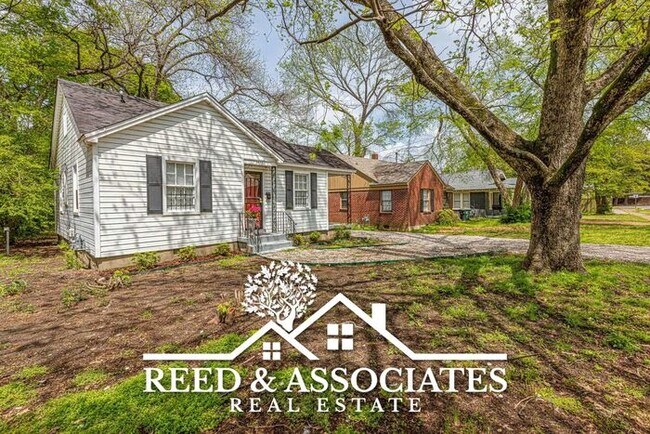 Building Photo - EAST MEMPHIS - COLONIAL