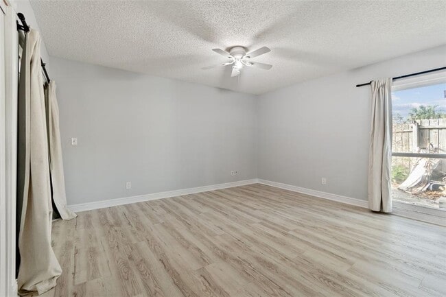 Building Photo - 4720 Heath Ave